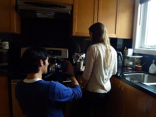 Director Maikol Pinto with Vanessa Pereira on set