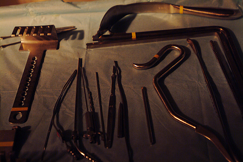 Absolution: Tools of the underground organ trade